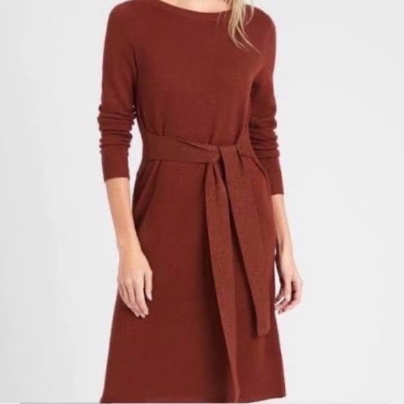 Banana Republic Dresses & Skirts - Banana Republic Long Sleeve Rust Dress